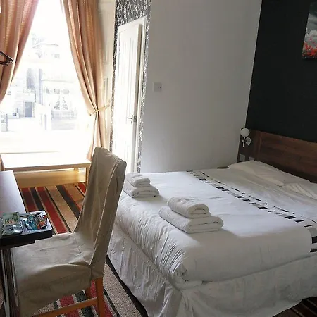Bed & Breakfast Cherry Blossom 3*