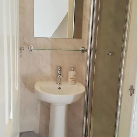 Cherry Blossom Pensión