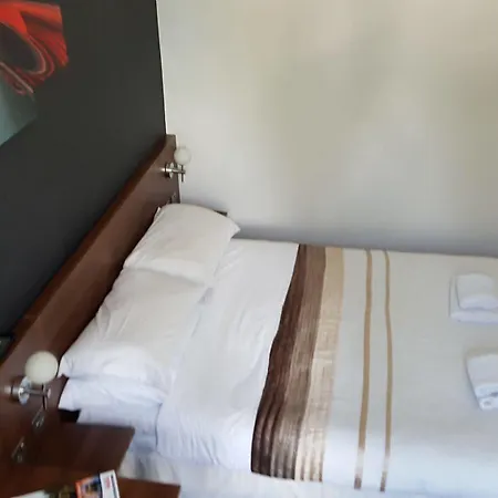 Cherry Blossom Bed & Breakfast 3*