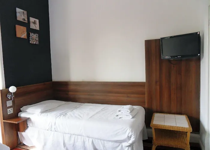 Cherry Blossom Guest house 4*